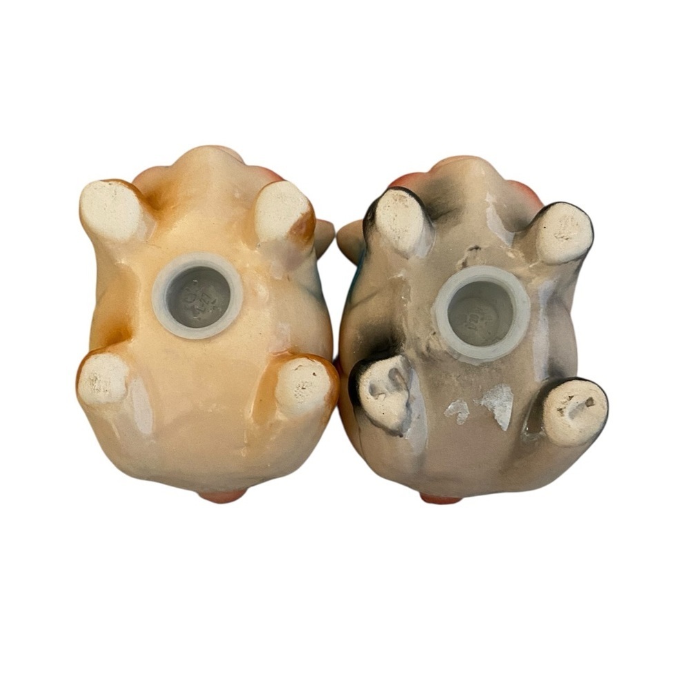 Vintage Midcentury Ceramic Pig Salt and Pepper Shakers - Picture 5 of 5